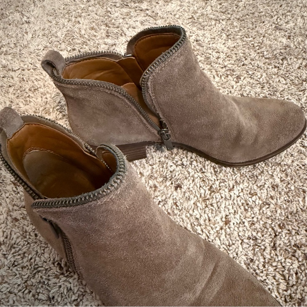 Lucky Brand Brown Ankle Booties with Suede Texture - Picture 4 of 6